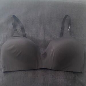 Calvin Klein Black Women's Bra Size XL Wireless